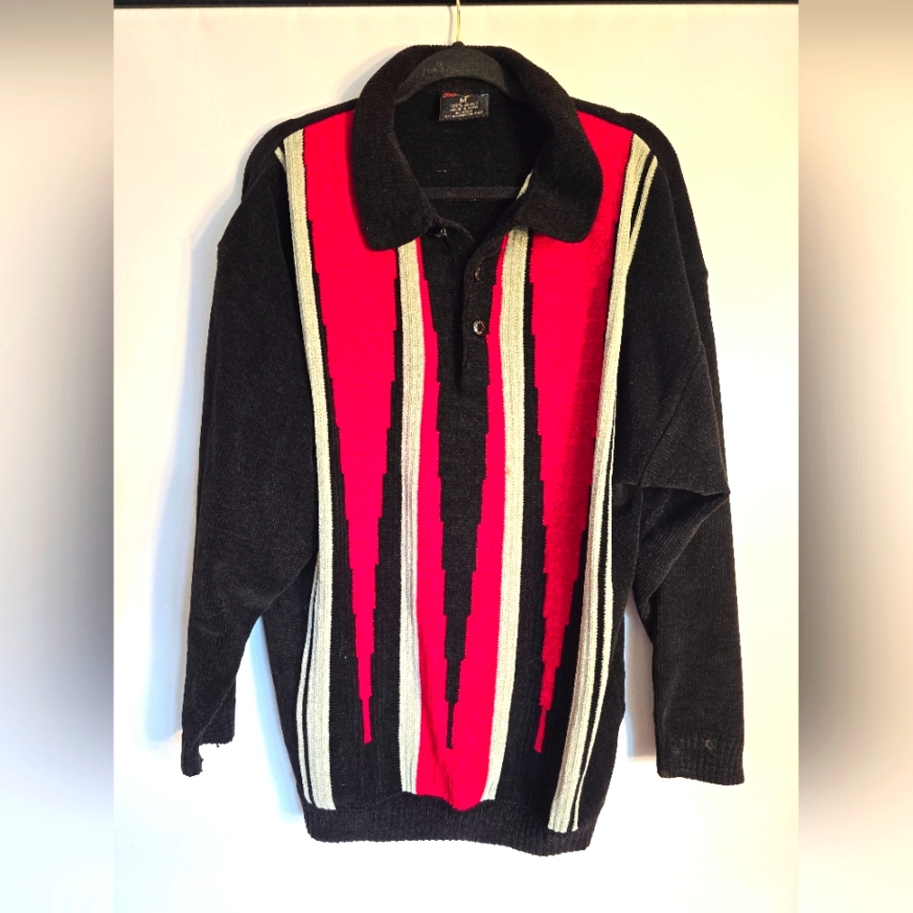 BERGTATI MEN'S SWEATER 1990'S 3D KNIT BLACK BACKGROUND RED/GRAY SIZE MEDIUM